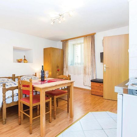 Stunning Apartment In Bakar With Kitchen Eksteriør bilde